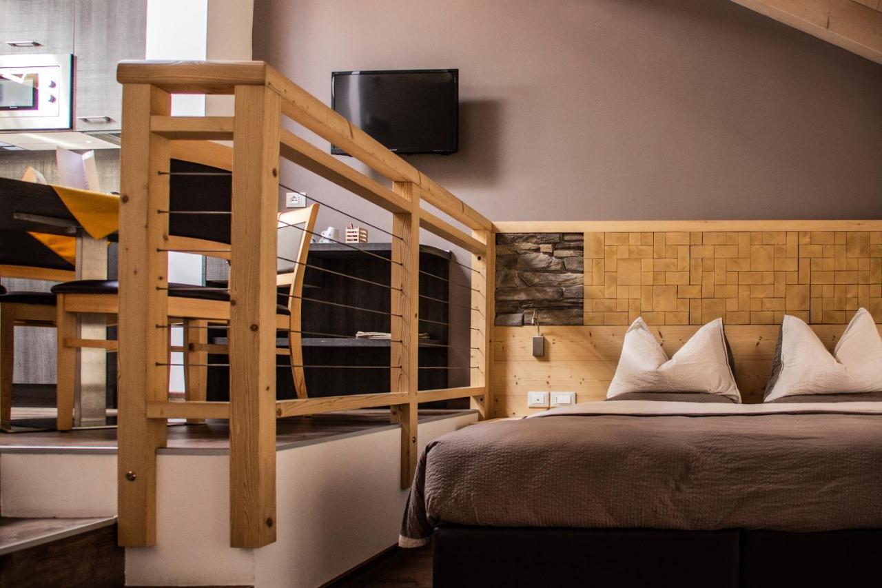 Dolcevita Ambiez B&B San Lorenzo Dorsino Eksteriør bilde