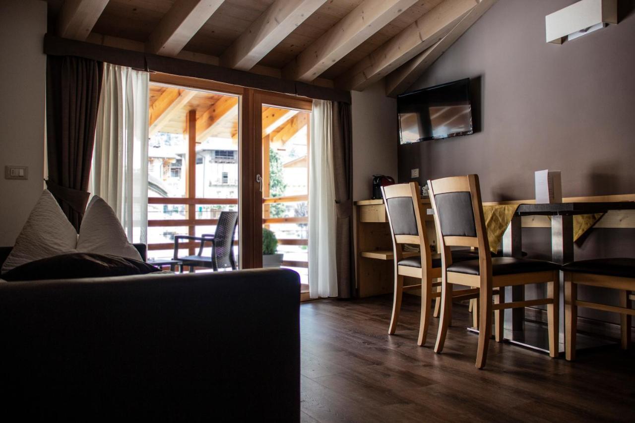 Dolcevita Ambiez B&B San Lorenzo Dorsino Eksteriør bilde