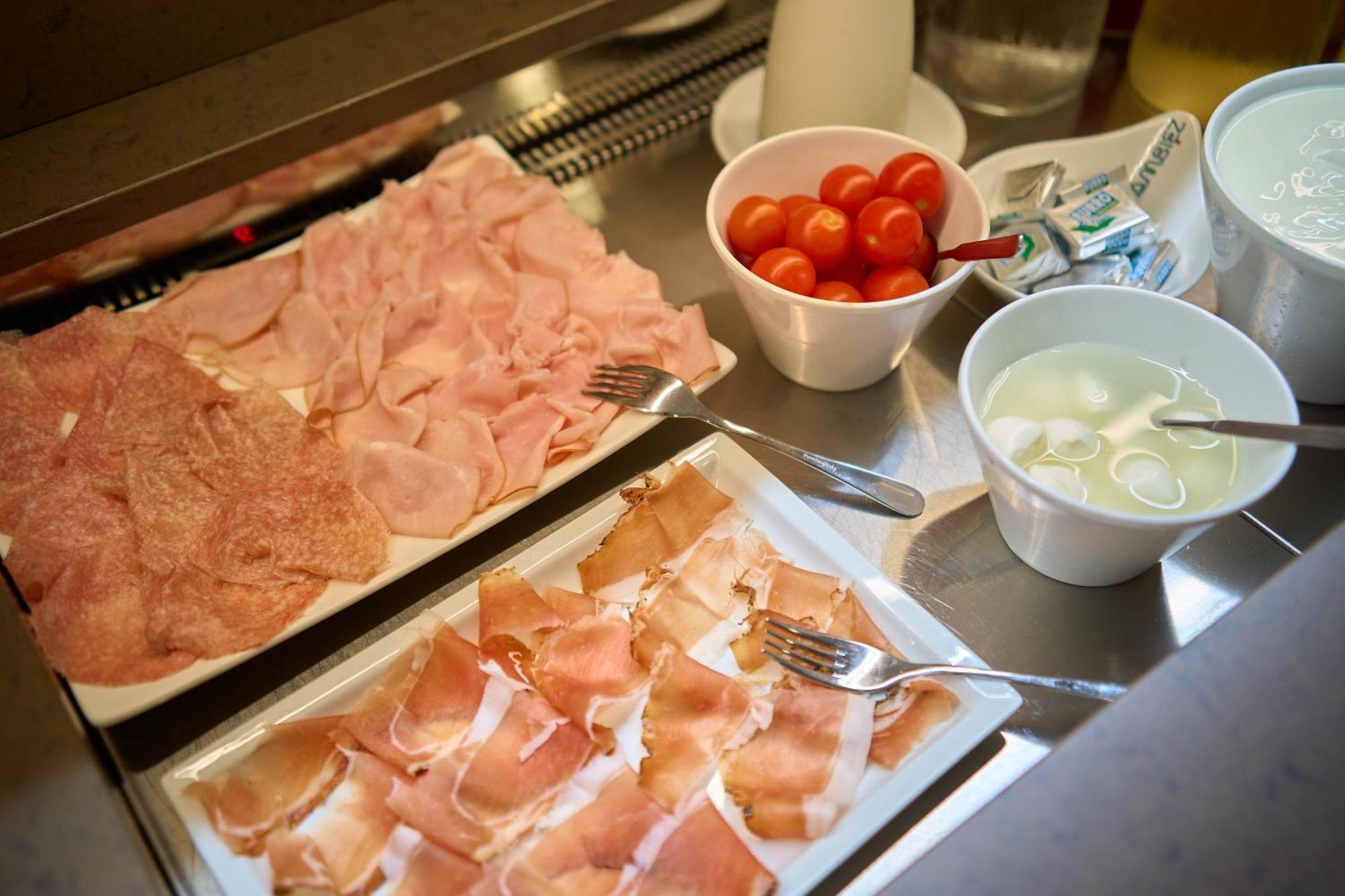 Dolcevita Ambiez B&B San Lorenzo Dorsino Eksteriør bilde