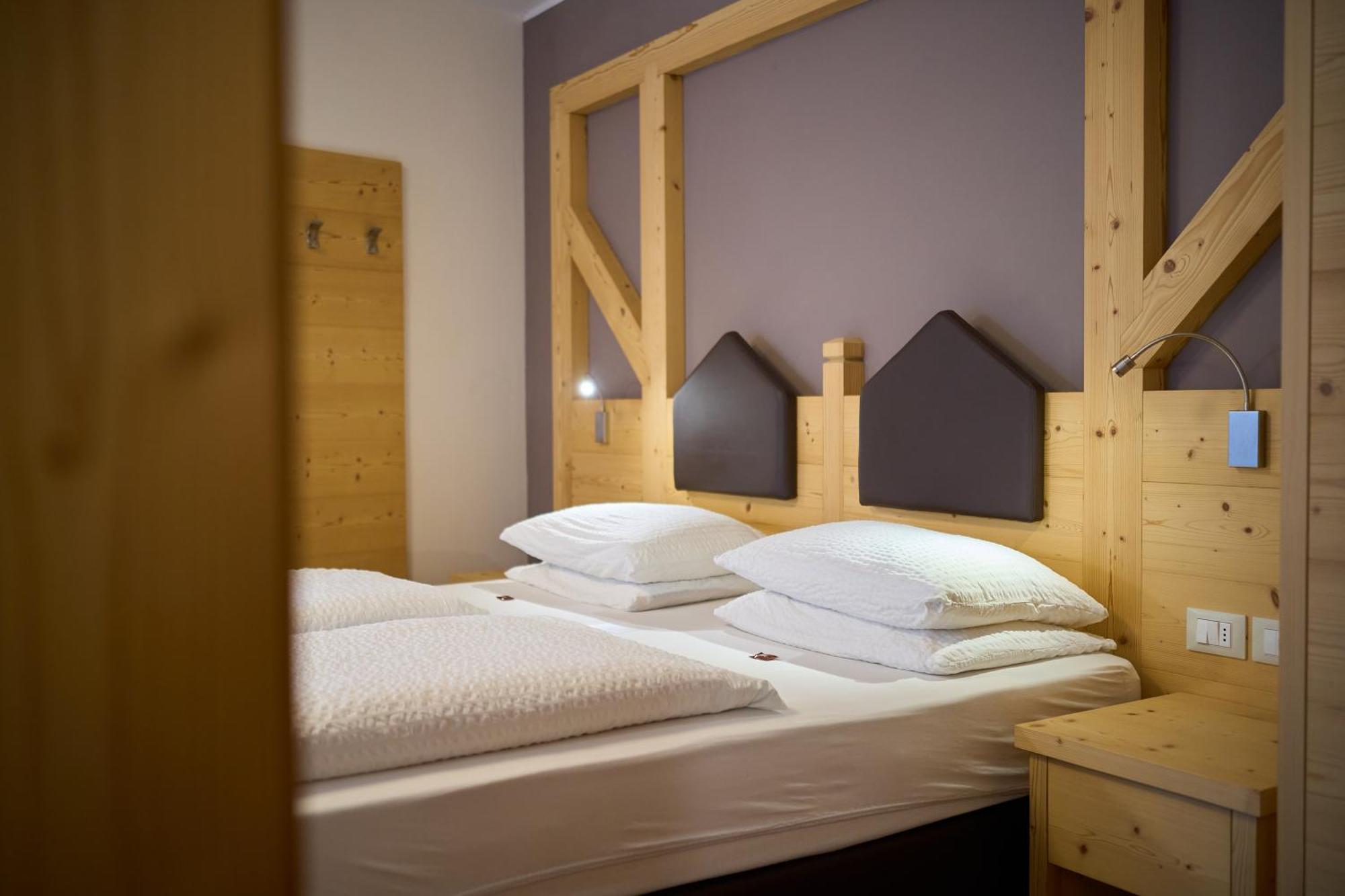 Dolcevita Ambiez B&B San Lorenzo Dorsino Eksteriør bilde