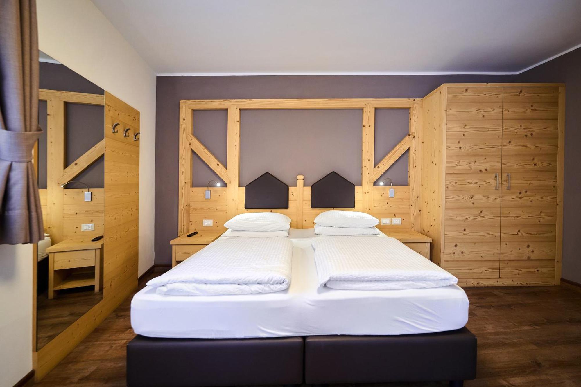 Dolcevita Ambiez B&B San Lorenzo Dorsino Eksteriør bilde