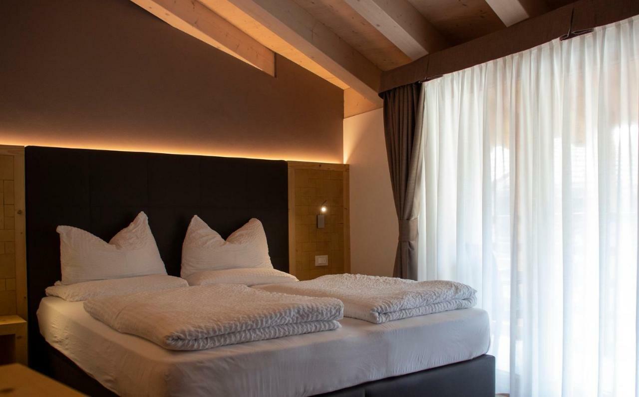 Dolcevita Ambiez B&B San Lorenzo Dorsino Eksteriør bilde