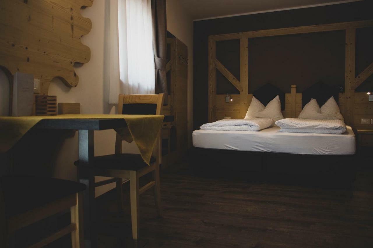 Dolcevita Ambiez B&B San Lorenzo Dorsino Eksteriør bilde